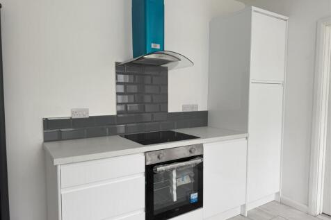 kitchen2.jpg