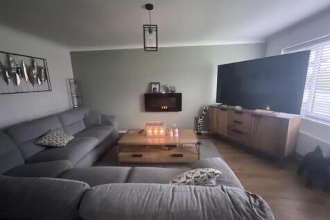 &#34;L&#34; Shaped Lounge Diner