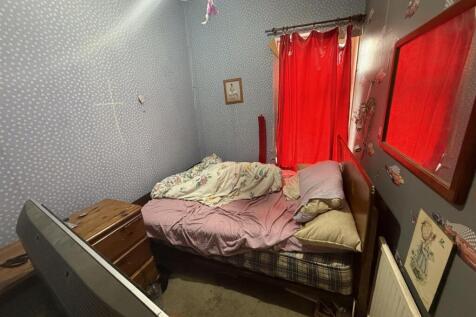 bedroom3.jpg