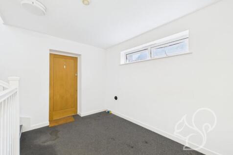 CAM05287G0-PR0024-STILL013.jpg
