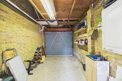 CAM05287G0-PR0117-STILL023.jpg