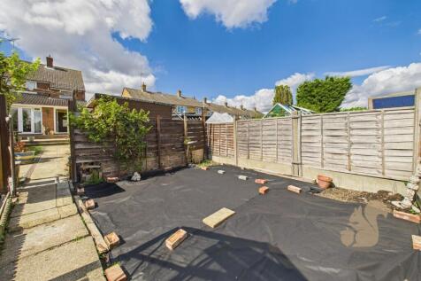 CAM05668G0-PR0021-STILL023.jpg