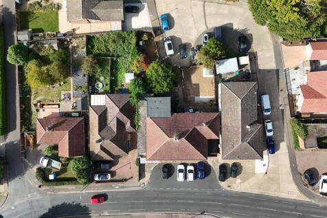 dji_fly_20250209_220208_0433_1758623815665_photo.J