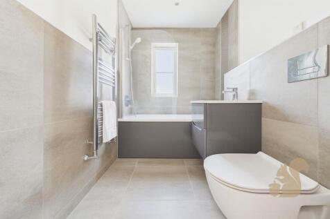 The Maypoles Plot 4 - Bathroom .jpg