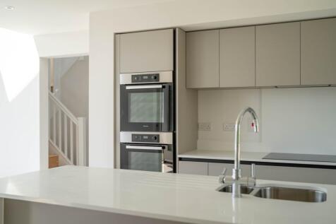 Open-plan Kitchen