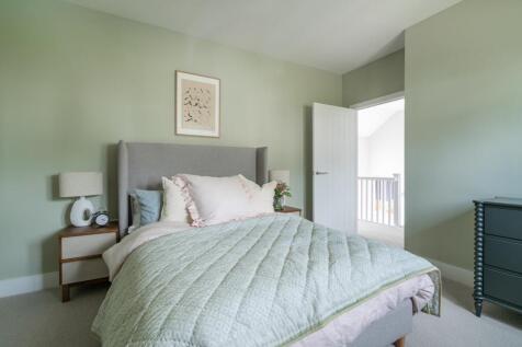 Guest bedroom