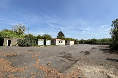 Glenhaven Yard