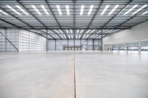 Poyle 80 warehouse loading .jpg