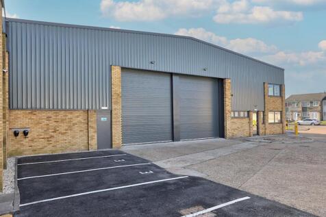 Loading doors