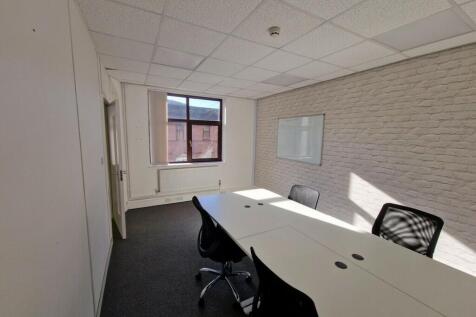 400 sq ft suite