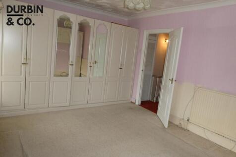 BEDROOM 1 (FRONT)