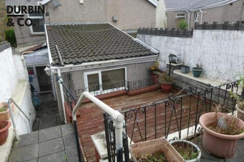 REAR DECKED PATIO