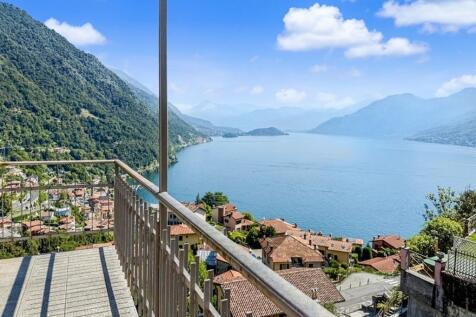 Apt in a panorami