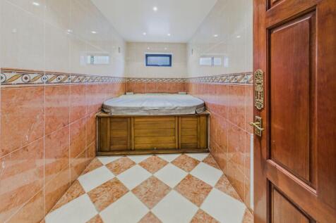Hot Tub Room