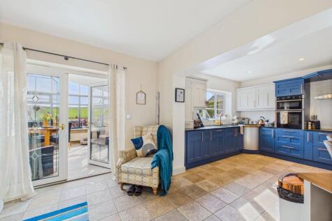 Kitchen Diner Snug
