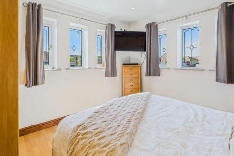Principal Suite - Bedroom