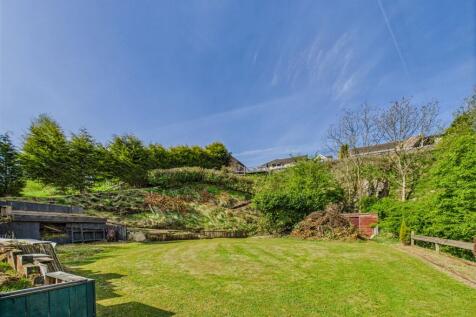 Lower Rear Garden Lawns