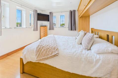 Principal Suite Bedroom