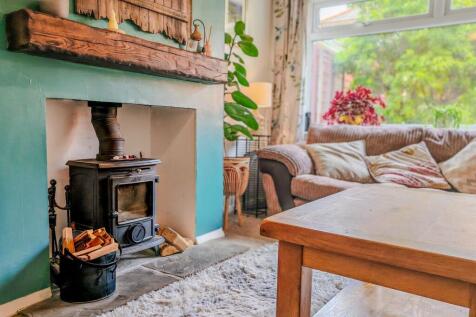 Lounge Fireplace