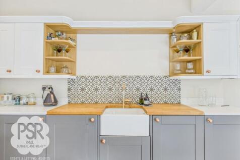 Kitchen Cleaning Area