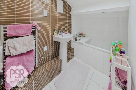 Upstairs Bathroom