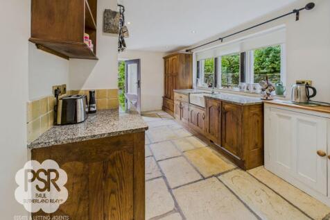 Farmhouse Style Kitchen