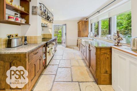 Farmhouse Style Kitchen