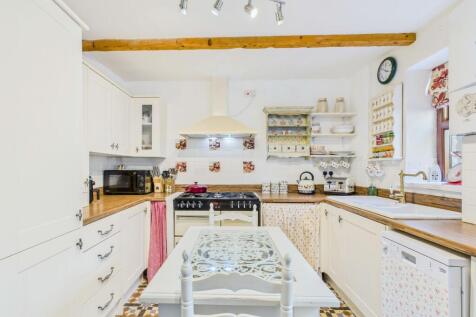 Quaint Kitchen Diner