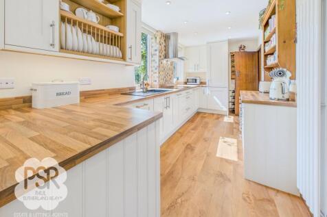 Kitchen Diner - Kitchen Area