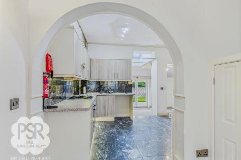 Archway into the Kitchen