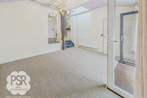 Dining Room with Feature Ceiling