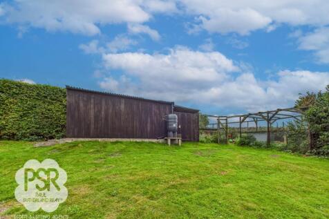 Rear Garden - Large Chicken Coop and Run