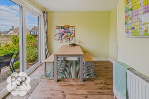 Kitchen Diner - Dining Area