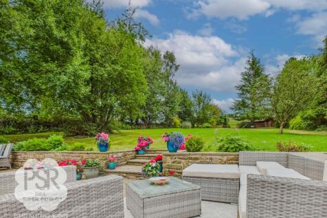 Outdoor Seating Area