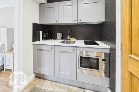 Studio Kitchenette