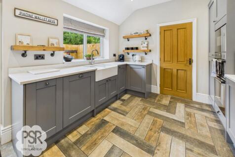 Cottage Kitchen