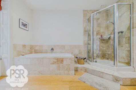 63 - Main Bathroom
