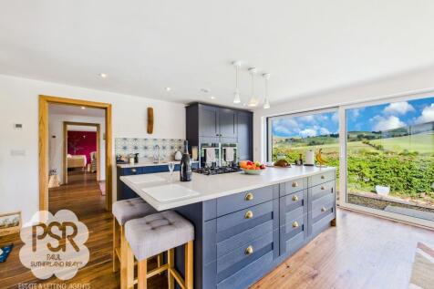 Open-Plan Kitchen Living Space - Kitchen Area