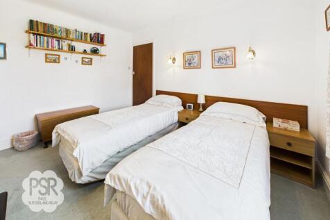 Rear Bedroom