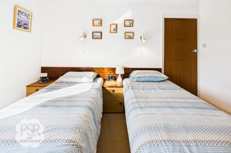 Rear Bedroom