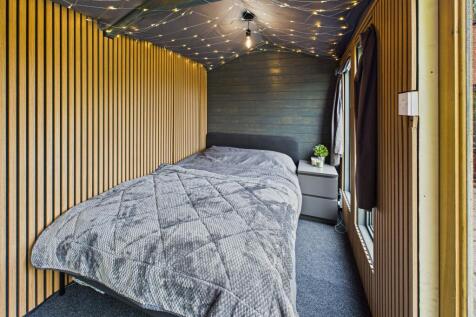 Garden Room / Office