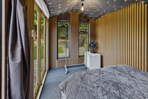 Garden Room / Office