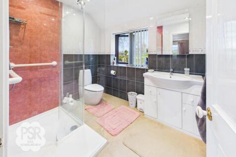 Bedroom One En Suite