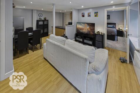 Lounge / Dining Room