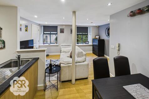 Lounge / Dining Room