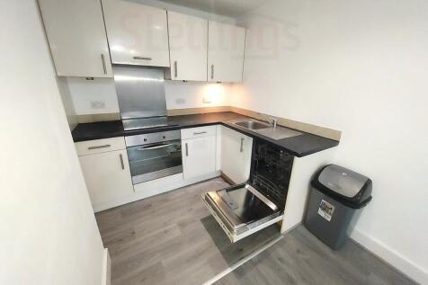 2 bedrooms, 2 bathrooms purpuse build flat in Hen