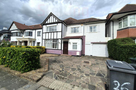 4 bedroom house Foscote road/Hendon