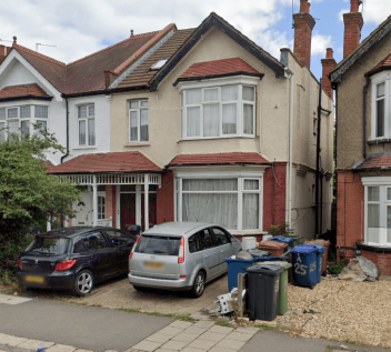Two Bedroom Ground Floor Flat in Harrow