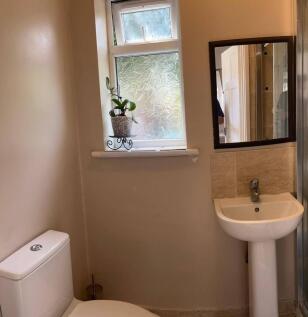 Small Studio Flat in Eastcote