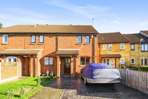 Two Bedroom End of Terraced House in Hayes